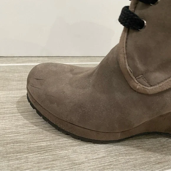 Antica Cuoieria Suede Taupe Neutral Platform Wedge Retro Lace Up Bootie.
